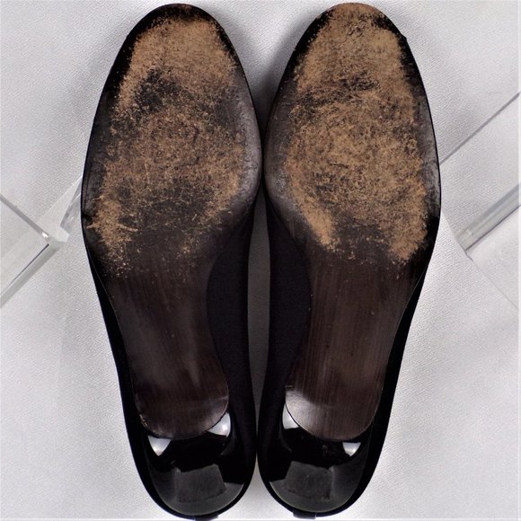 STUART WEITZMAN size 8M black low-heel open-toe pumps fabric uppers - Picture 13 of 16